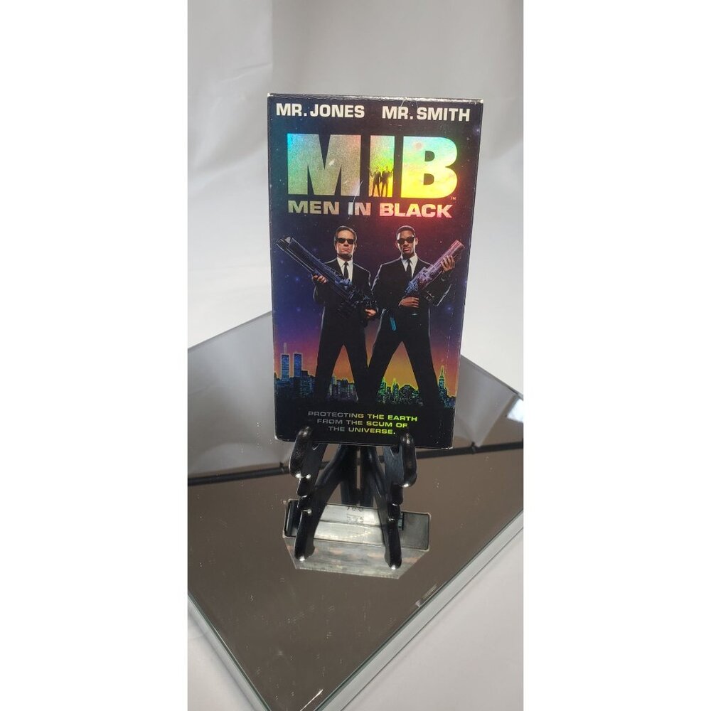 MIB Men In Black VHS Tape 1997 Mr. Jones Mr. Smith